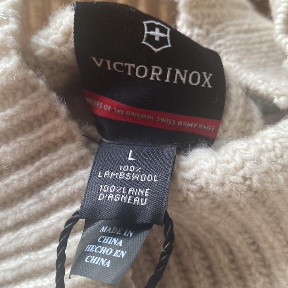- NWT Victorinox lambs wool sweater offwhite size large - Picture 7 of 7